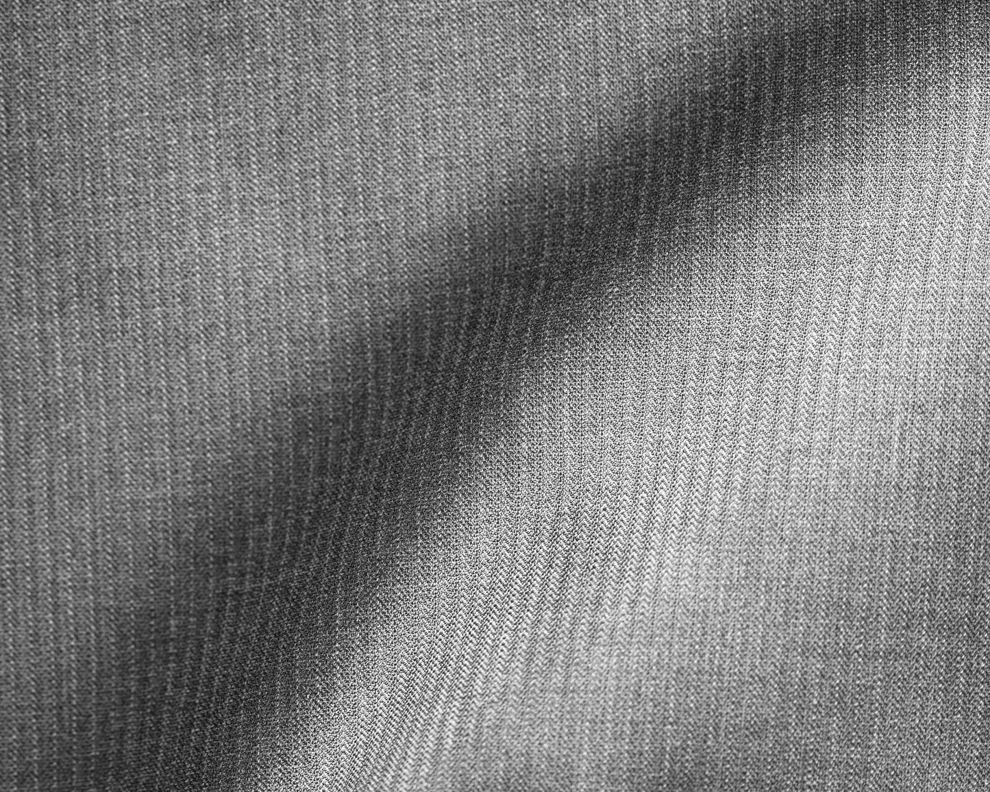 الخام الرسمي - الفضي الفاخر