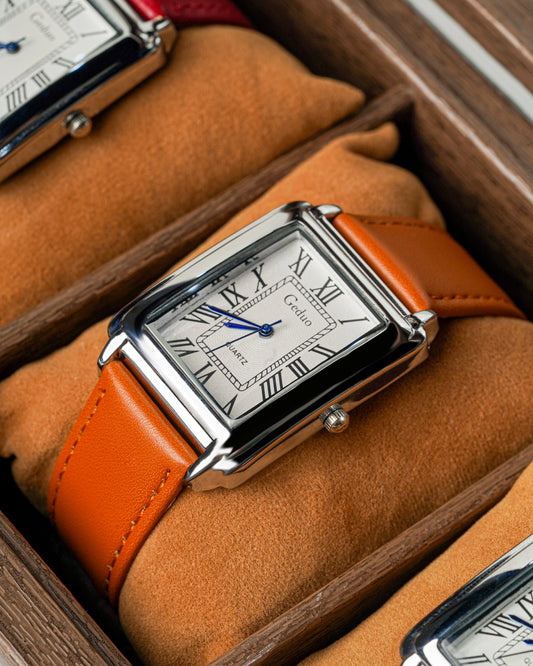 الساعة الكلاسيكية - بني